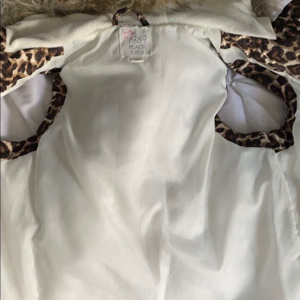 🎀Children’s Place puffer vest🎀 - Picture 5 of 8